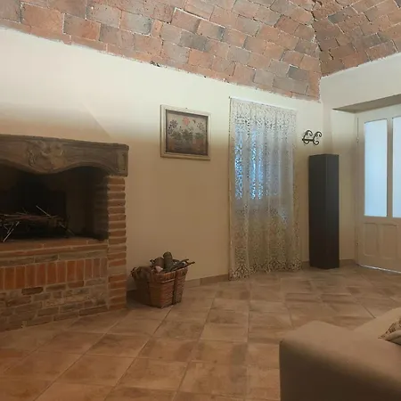 Casa Daniela In بيت للعطل